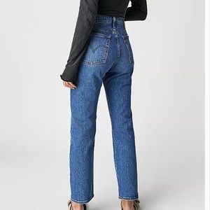 LEVI wedgie straight leg jeans - medium wash